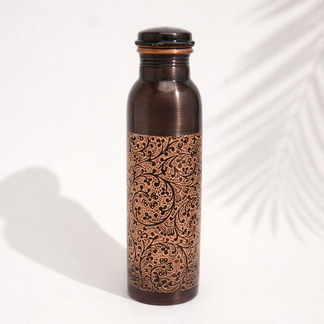 Bouteille d’eau en cuivre pur, gravure antique, ± 950 ml (version lourde, dans un emballage cadeau de luxe)